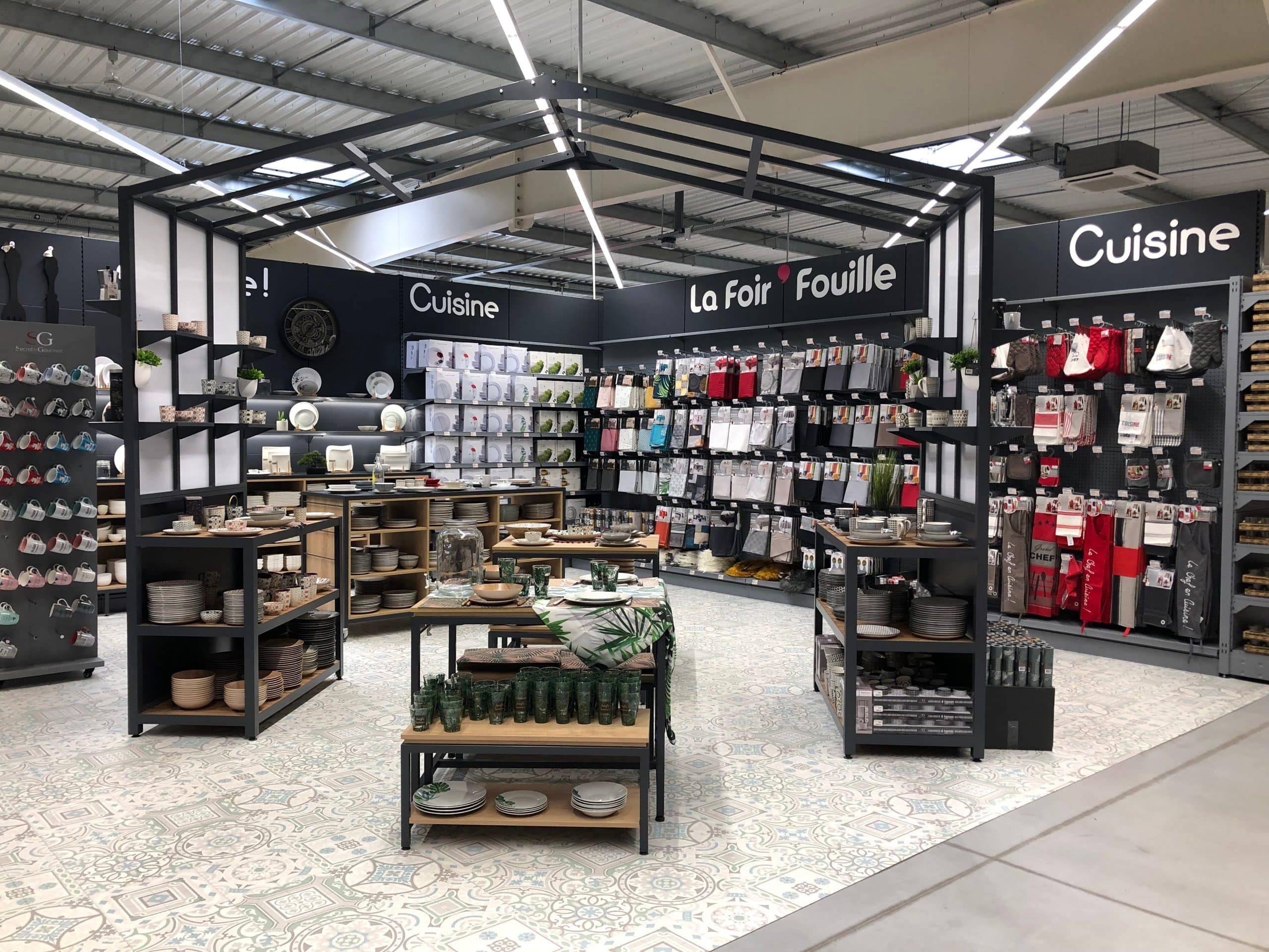 agencement gondoles retail